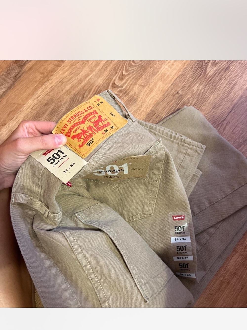 Levi's 501 Original Straight Men’s Chinos in Khaki Tan 34/34